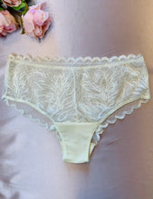 Load image into Gallery viewer, Luxe Lace Panty